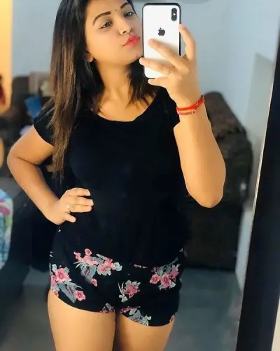Chaurai Escorts